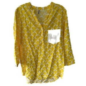 Hawaii's Finest Women's Mauna Design Yellow Blouse Tunic Top 3/4 Sleeve M
